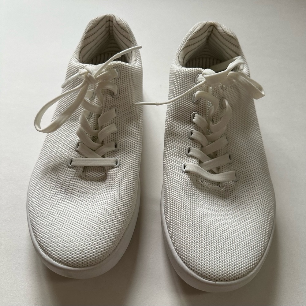 ATOMS // model 000 - Picture 2 of 8
